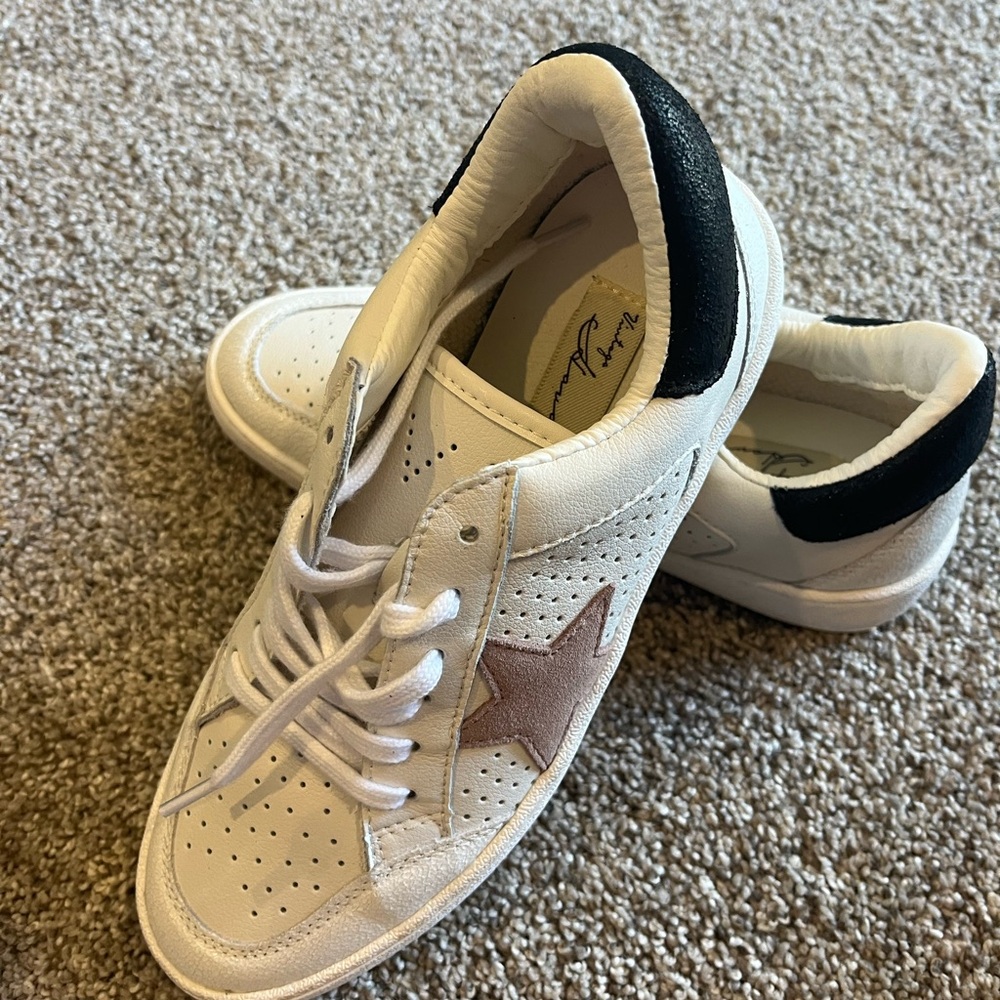 Vintage Havana sneakers